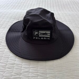 Pelagic sunsetter pro bucket hat